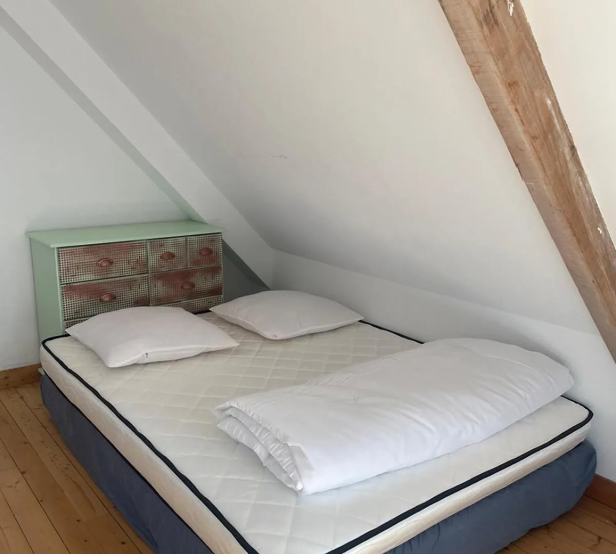 Maison A Lilia Плугерно 0*,  Франция